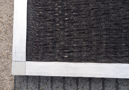 尼龍網空調過濾器主要應用于集中通風空調系統預過濾處。