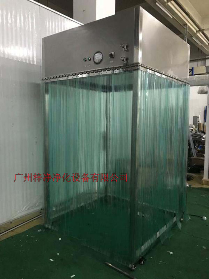 層流采樣車廣泛適用于醫藥、制劑、電子、精密儀器、儀表、食品等行業的特殊場合的原輔物料的采樣。